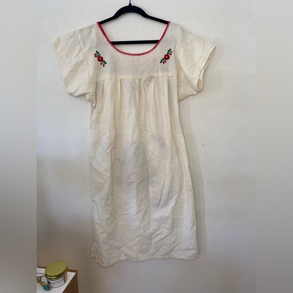 Hand Embroidered Dress from Mexico - Picture 3 of 5